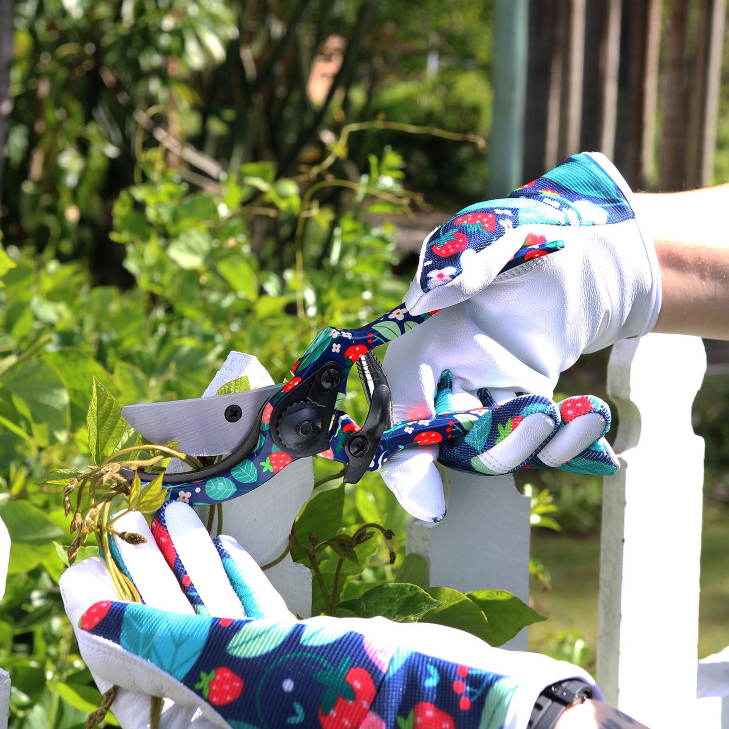 SPLOSH HOME GROWN GARDEN TOOL KIT - STRAWBERRIES