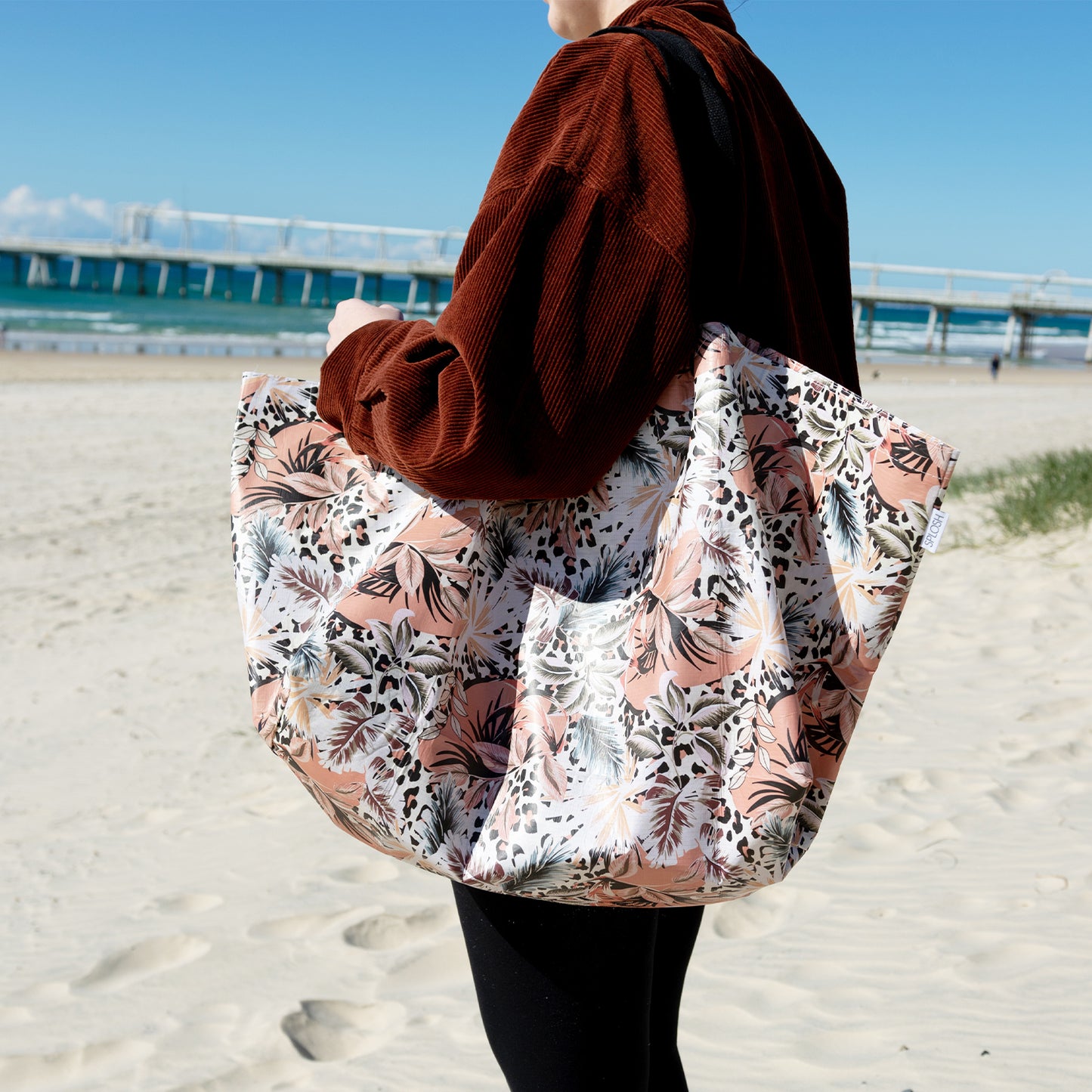 SPLOSH LEOPARD BEACH BAG