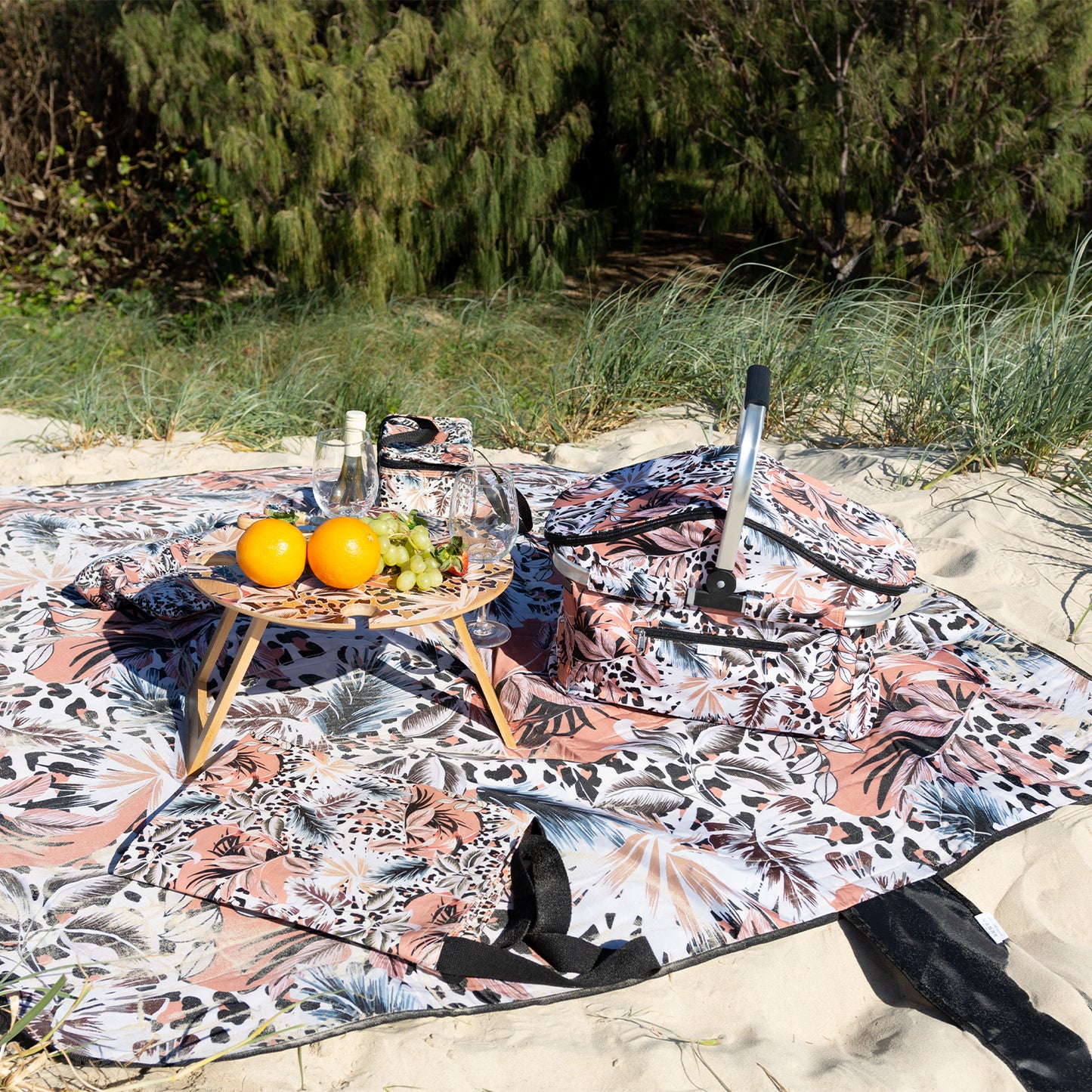 SPLOSH LEOPARD PICNIC MAT