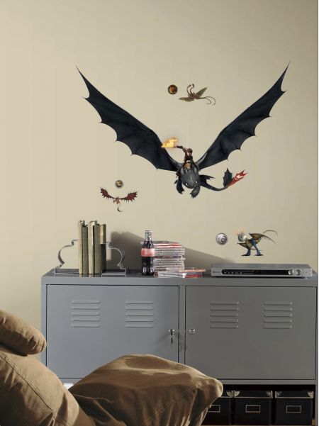 ROOMMATES HOW TO TRAIN YOUR DRAGON HICCUP & TOOTHLESS GIANT WALL STICKERS - 16 STICKERS