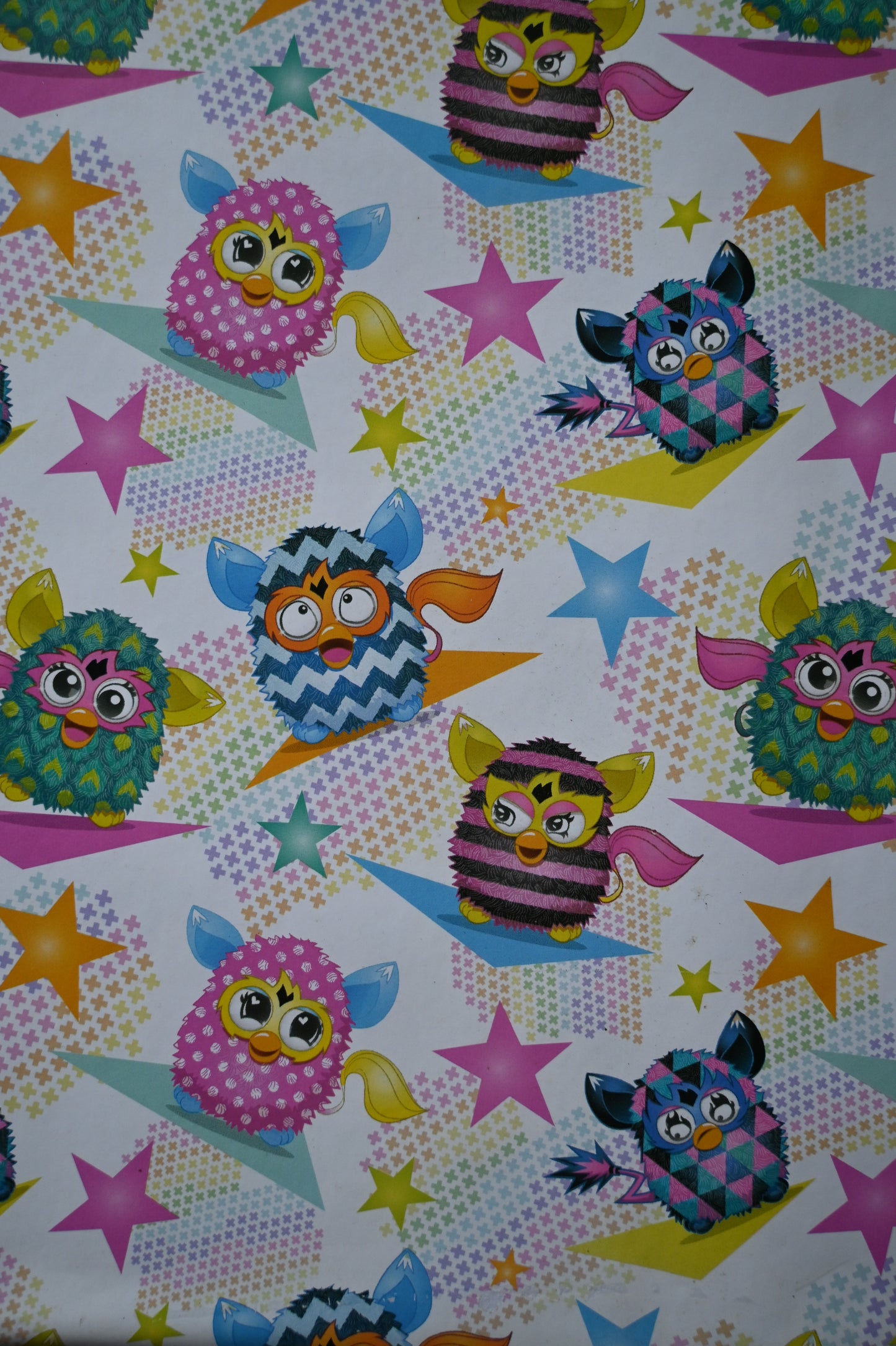 GIFT WRAP - FURBY