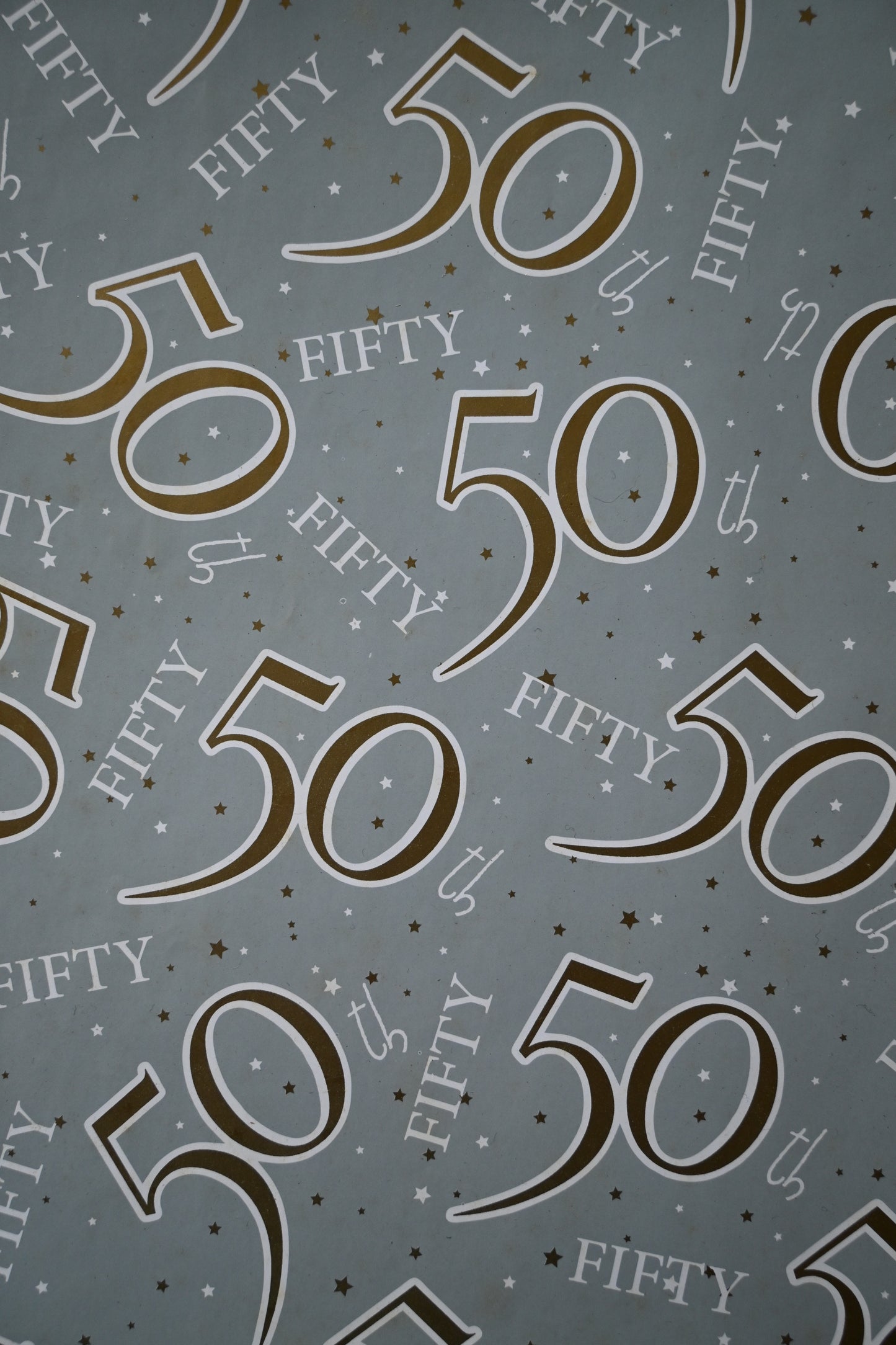 GIFT WRAP - FIFTY