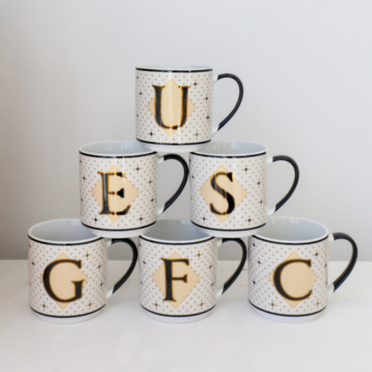 MONOGRAM MUG - LETTER U