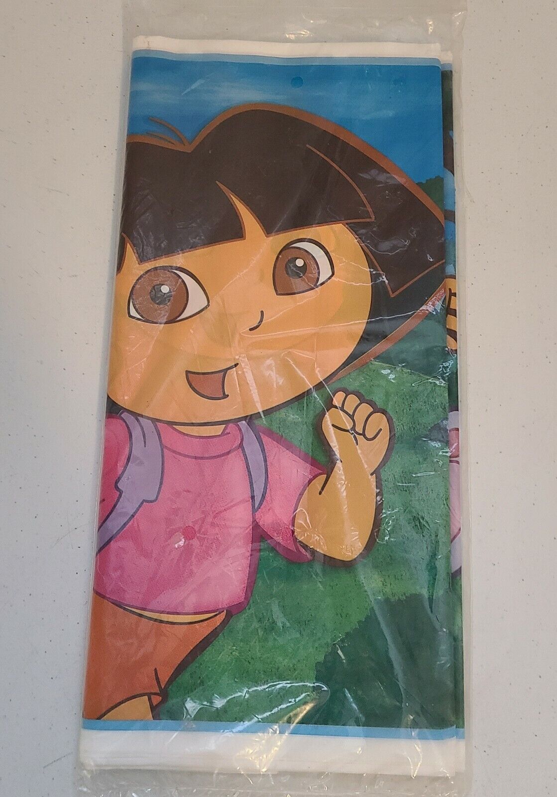DORA THE EXPLORER PLASTIC TABLECOVER 137CM x 244CM