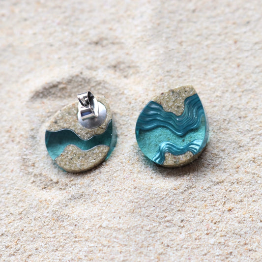 BOLD B RIDGE STUD EARRINGS - AQUA