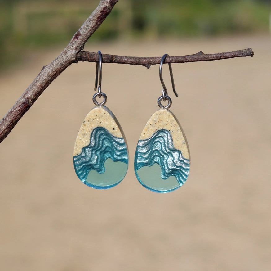 BOLD B SEASHORE DANGLE EARRINGS - AQUA