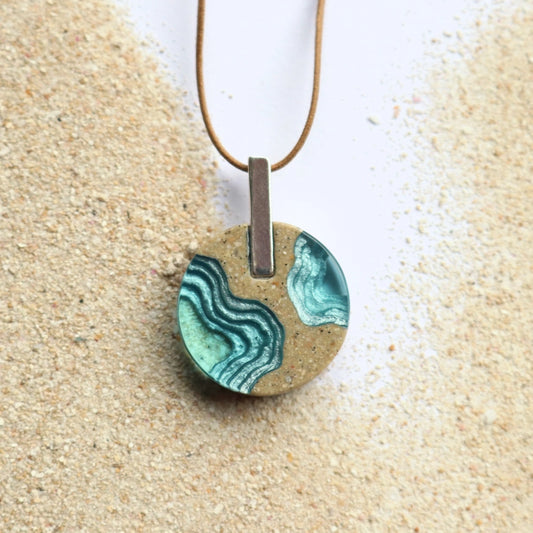 BOLD B LAGOON NECKLACE - AQUA